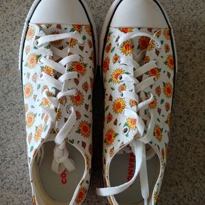 Converse All Star low tops